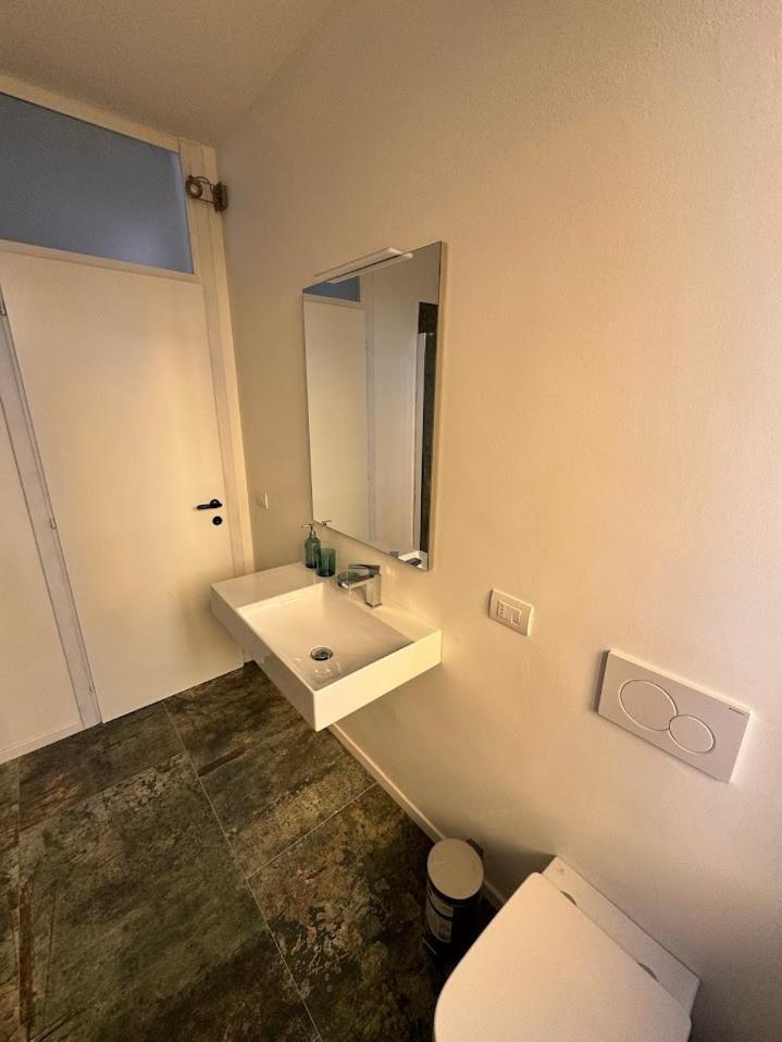 La Torretta Apartment 페스키에라델가르다 외부 사진
